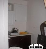 Chatka s pekným slnečným pozemkom