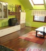 Rod. dom 15-ročný, dvojpodlažný, s garážou - Rosina